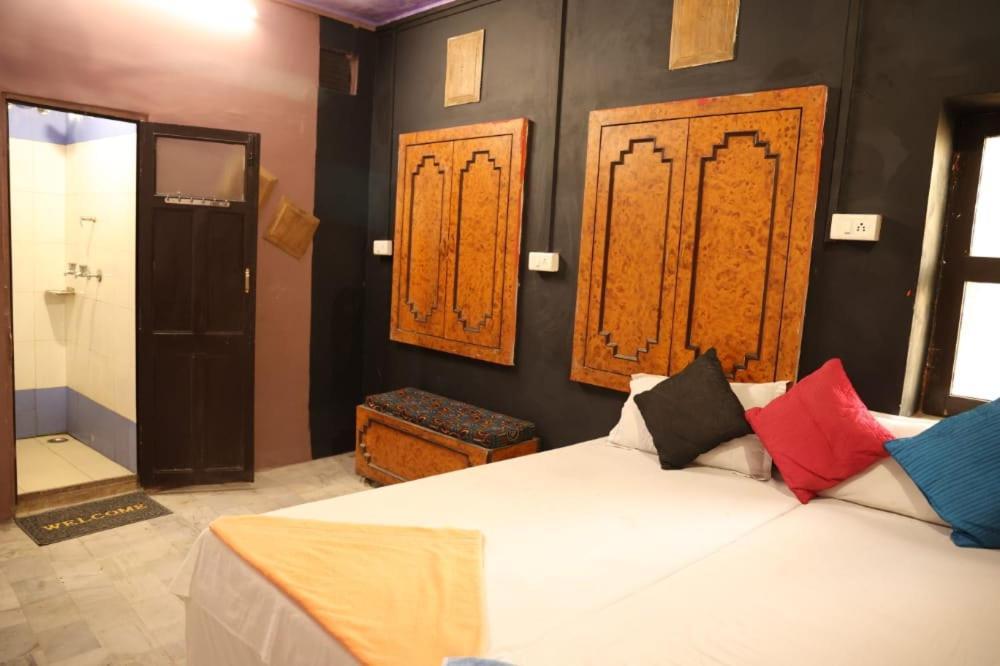 Auberge de jeunesse Santkripa Backpackers 400 Mtr From Railway Station à Jodhpur  Extérieur photo