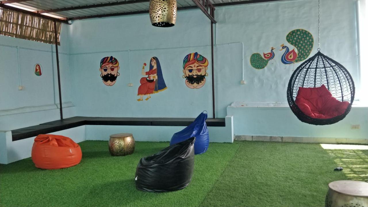 Auberge de jeunesse Santkripa Backpackers 400 Mtr From Railway Station à Jodhpur  Extérieur photo