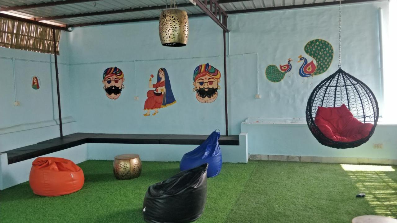 Auberge de jeunesse Santkripa Backpackers 400 Mtr From Railway Station à Jodhpur  Extérieur photo